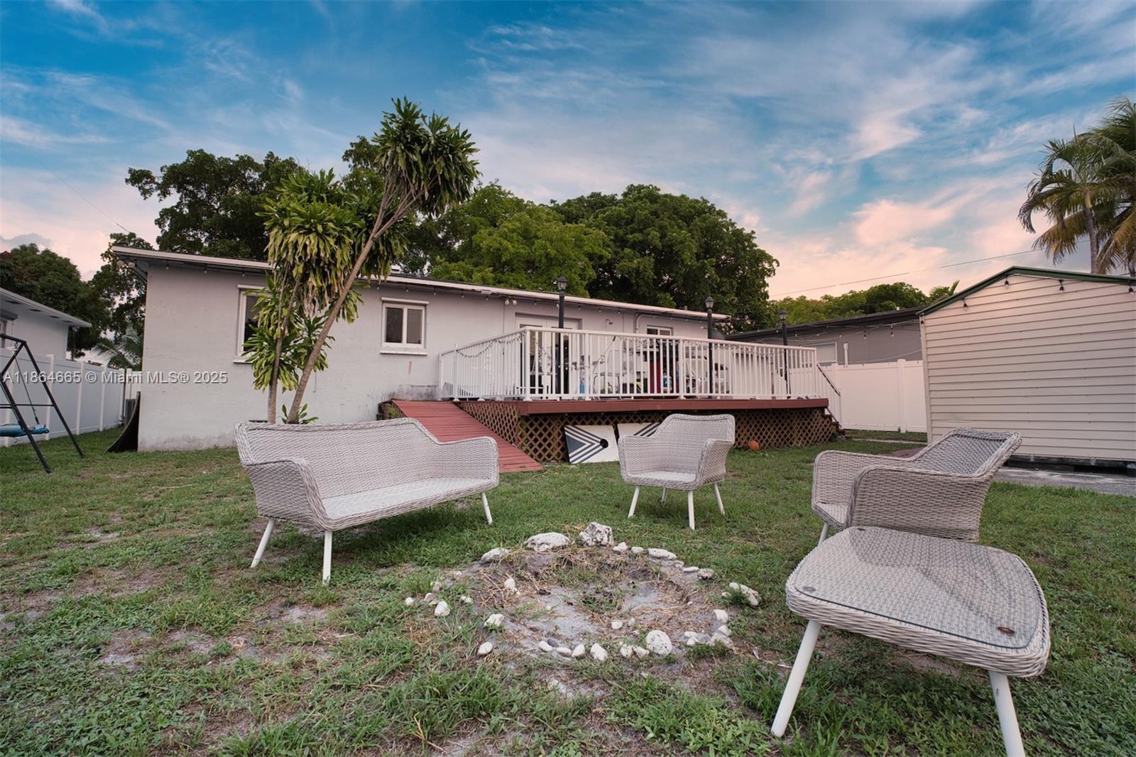 HOLLYWOOD SOUTH SIDE ADD - Residential