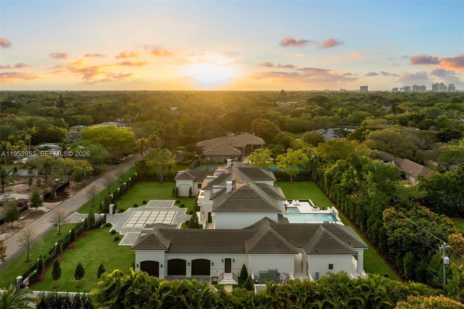 COLLINS ACRES - Residential