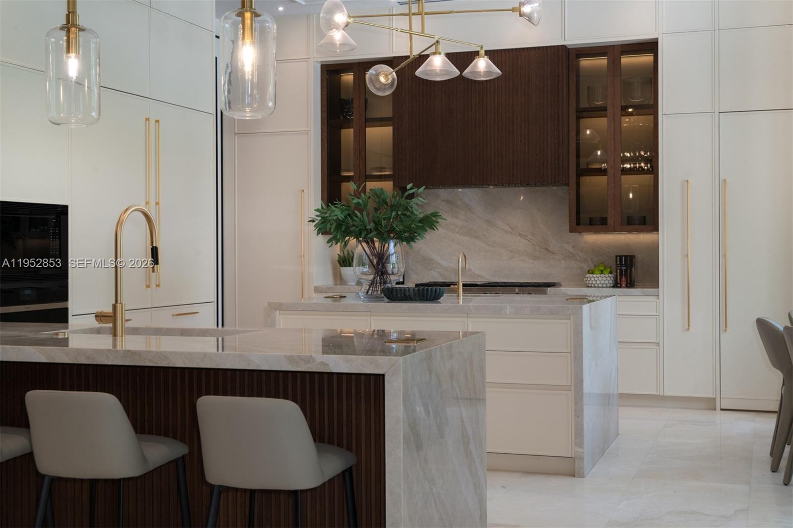 COLLINS ACRES - Residential