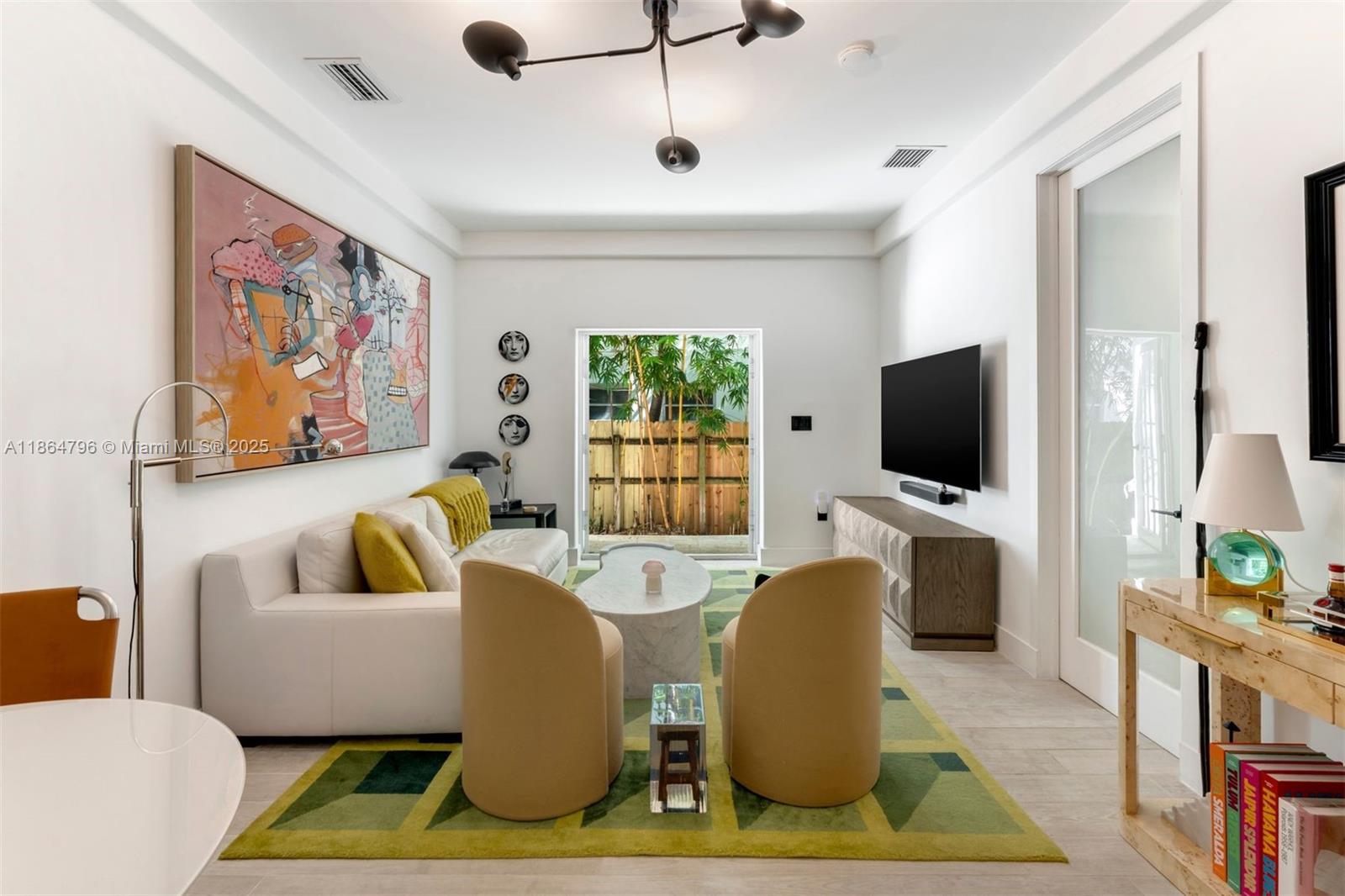 Welcome to La Casita! A boutique South Beach retreat within the storied Villa Lucca enclave. This historic Mission-Style jewel has been meticulously reimagined to blend architectural heritage with elevated modern design. The home offers two large bedrooms and two full sized spa-inspired bathrooms, with the primary suite featuring a sophisticated tub-shower combination.
A designer kitchen with all-new stainless steel appliances, complements the sleek tile flooring and open living spaces. With two private entrances - one from the charming street front and another through the secure gated parking area - privacy and exclusivity are assured. Just steps from Flamingo Park and the boutiques, shops, and fine dining of South Beach. Call listing brokers Sam Kafin or Isaac Kessler for showings.