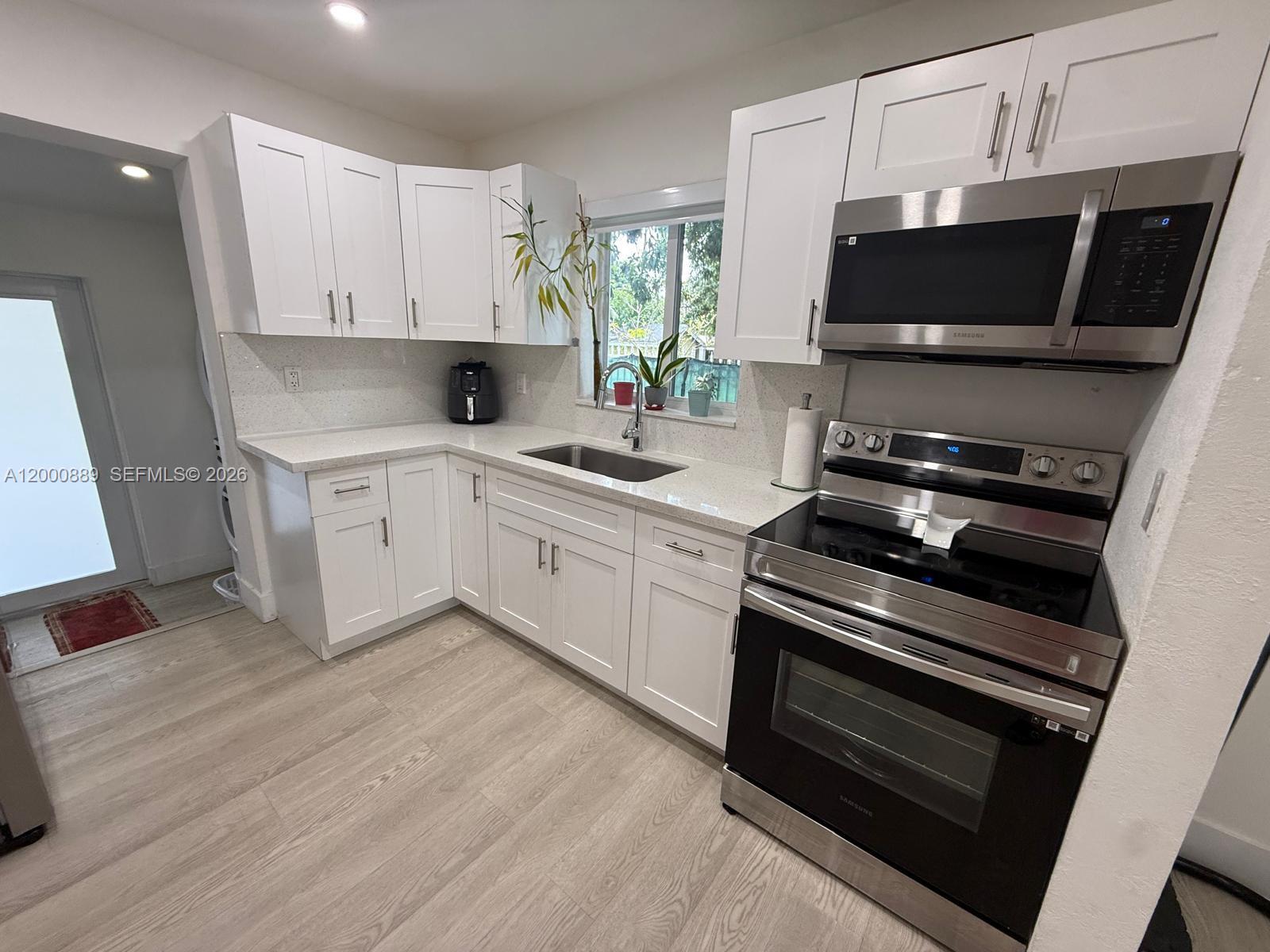 LINWOOD GARDENS NO 2 - Residential