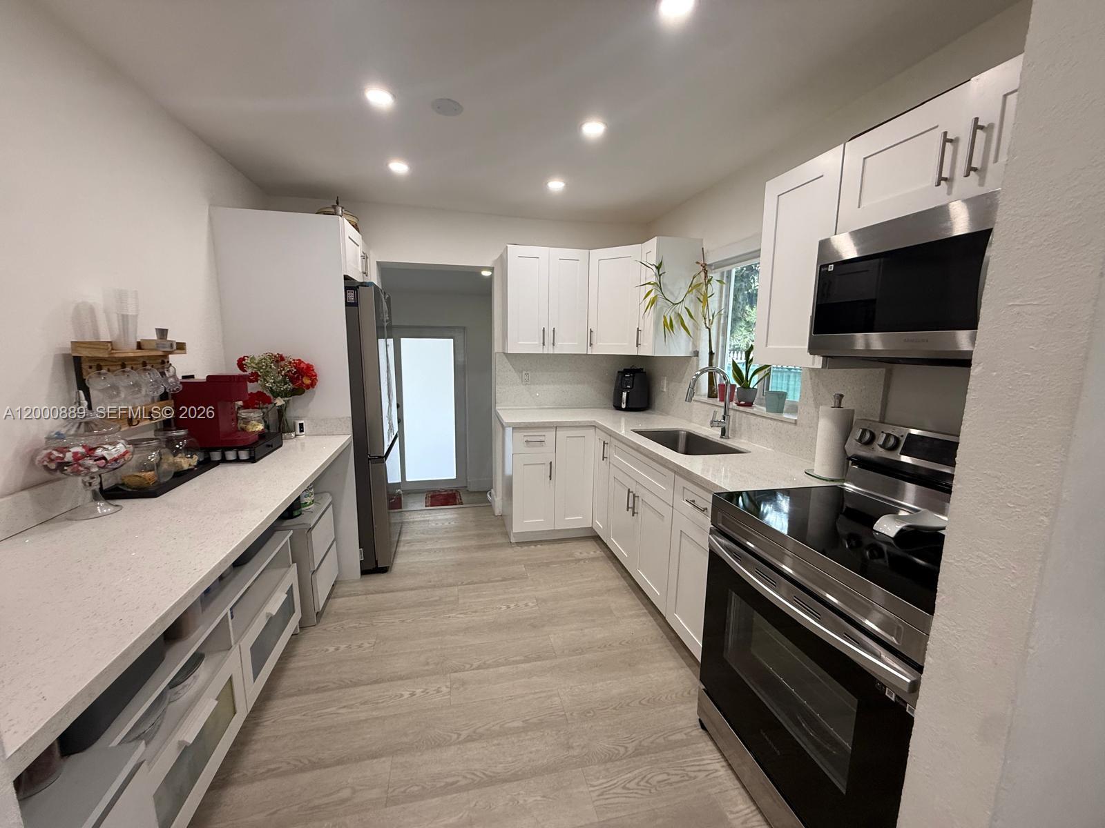 LINWOOD GARDENS NO 2 - Residential