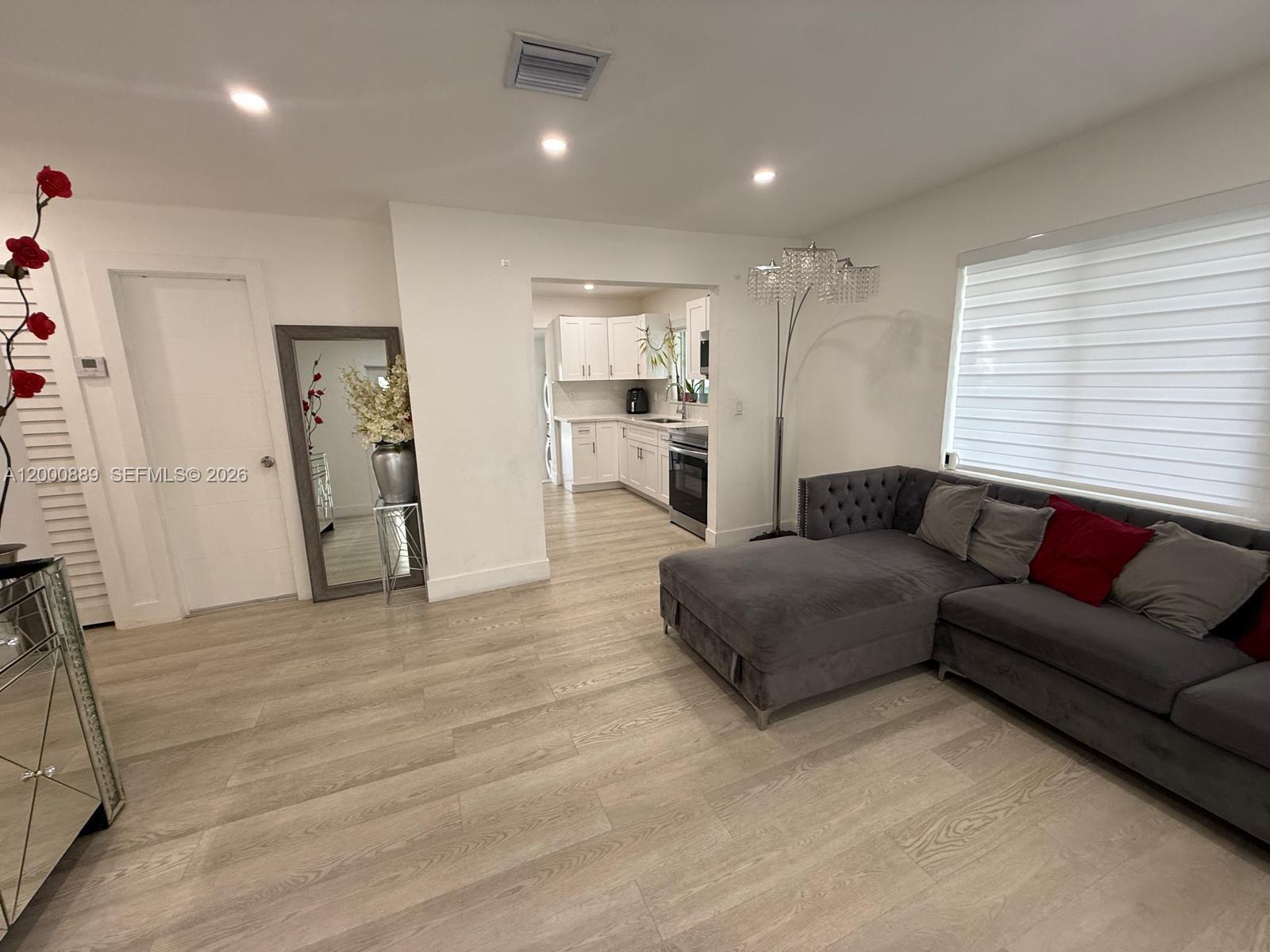 LINWOOD GARDENS NO 2 - Residential