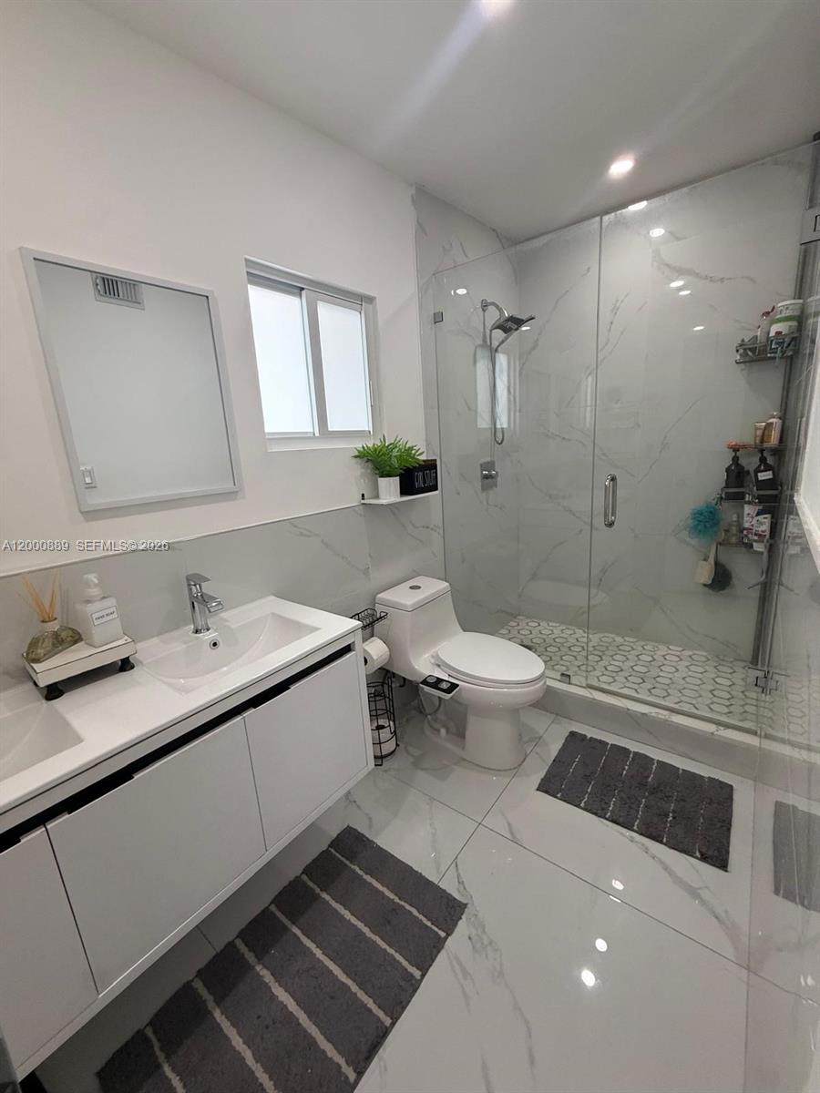 LINWOOD GARDENS NO 2 - Residential