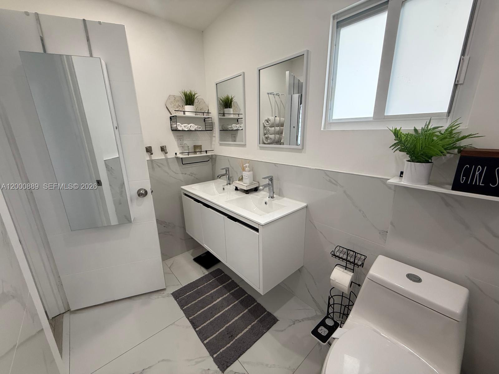 LINWOOD GARDENS NO 2 - Residential