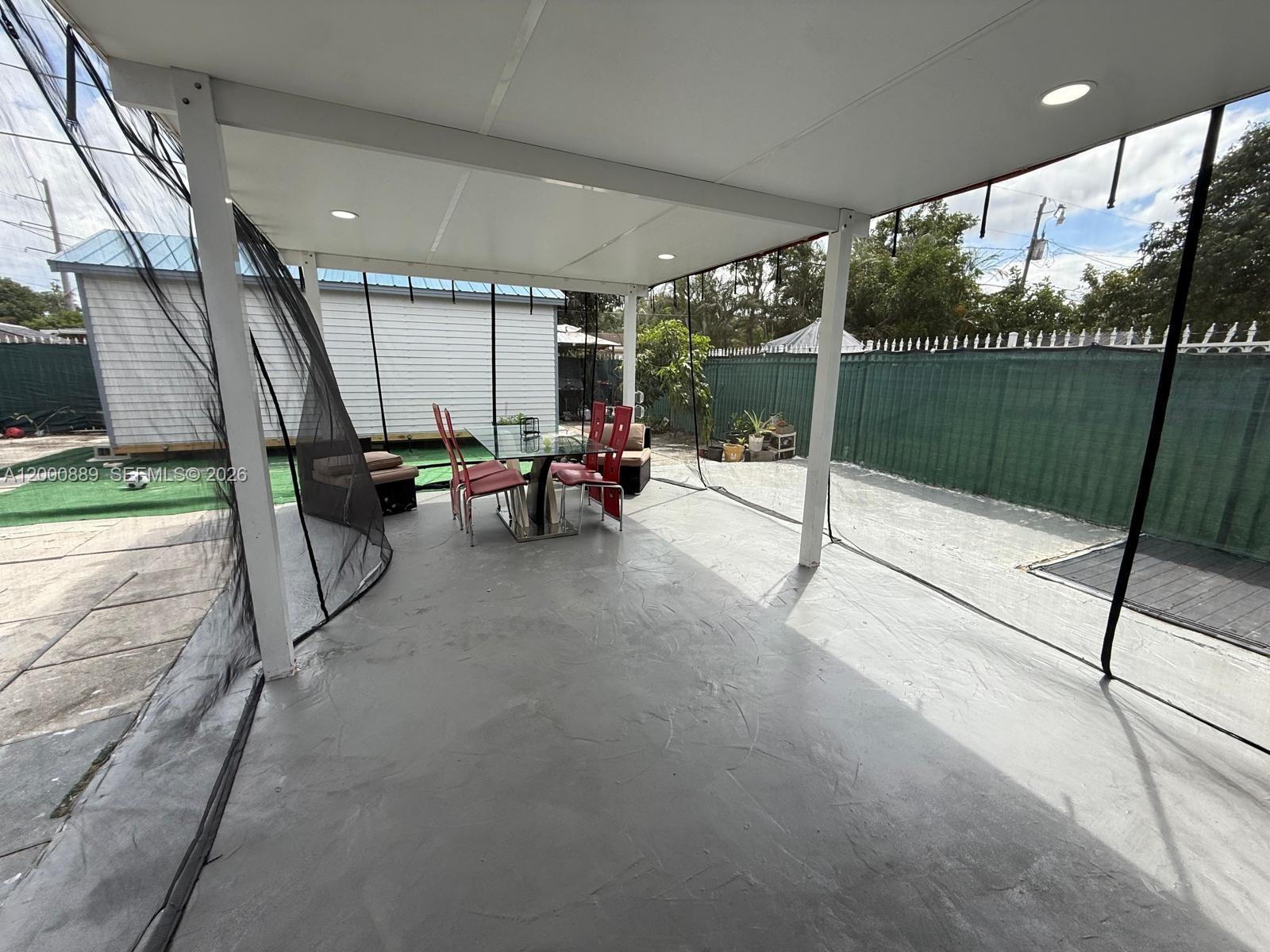 LINWOOD GARDENS NO 2 - Residential