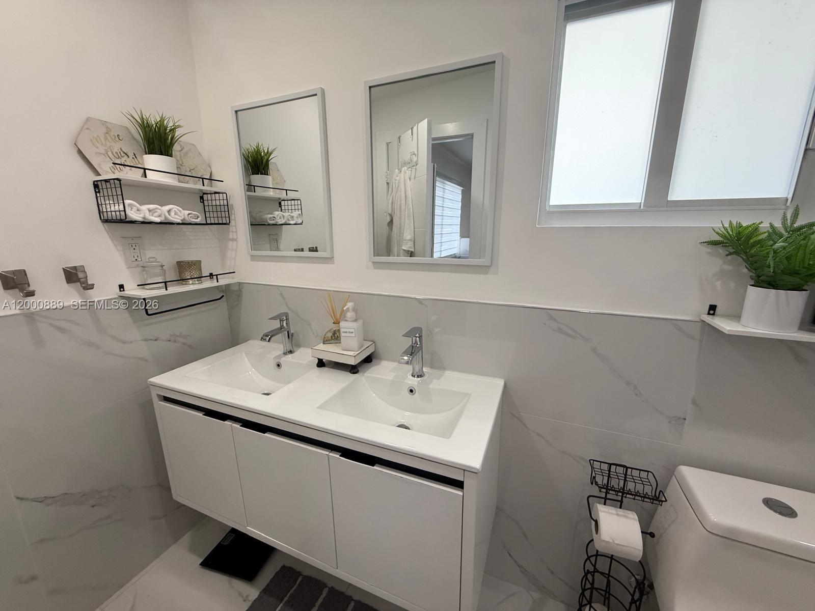 LINWOOD GARDENS NO 2 - Residential