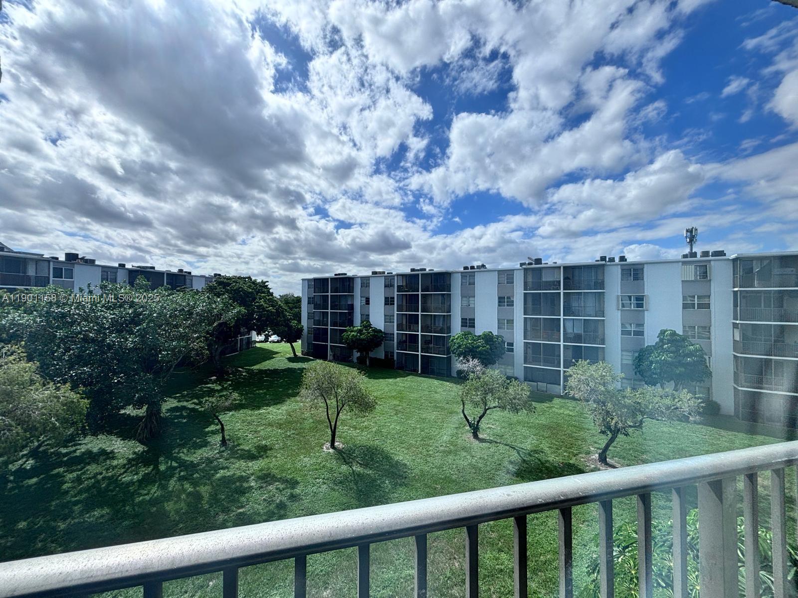 LAKESHORE AT UNIVERSITY P - Residential Lease