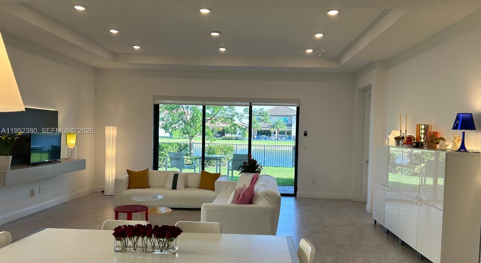 PARKLAND BAY - Residential