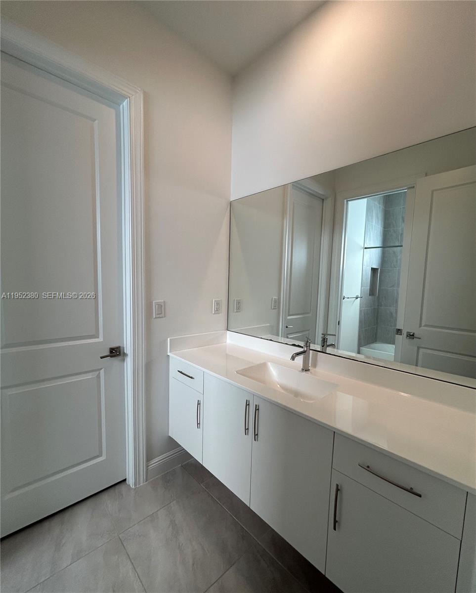 PARKLAND BAY - Residential