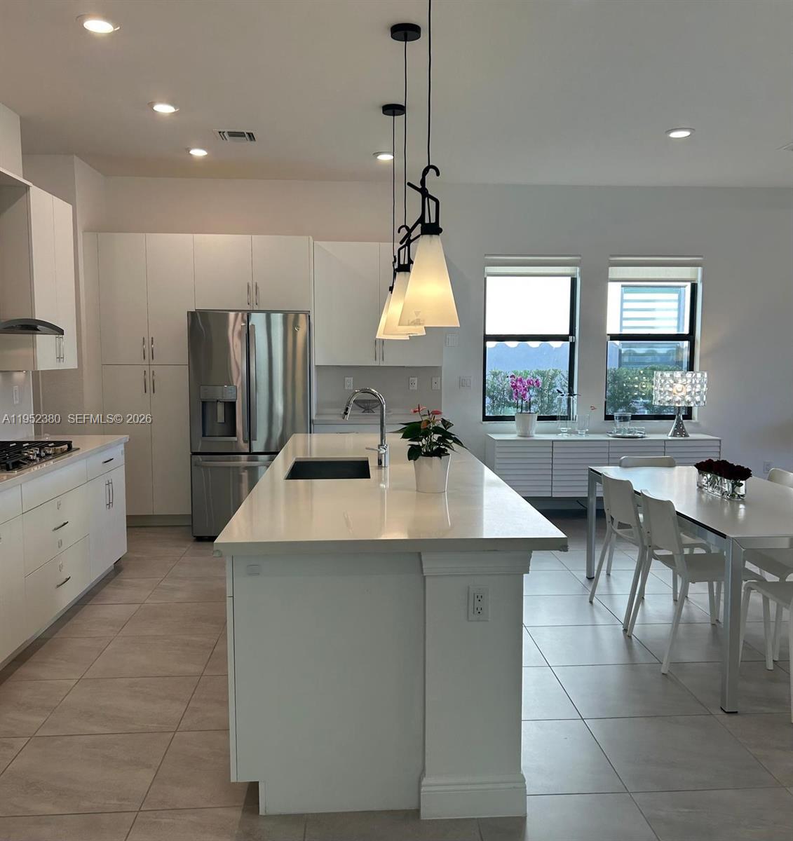 PARKLAND BAY - Residential