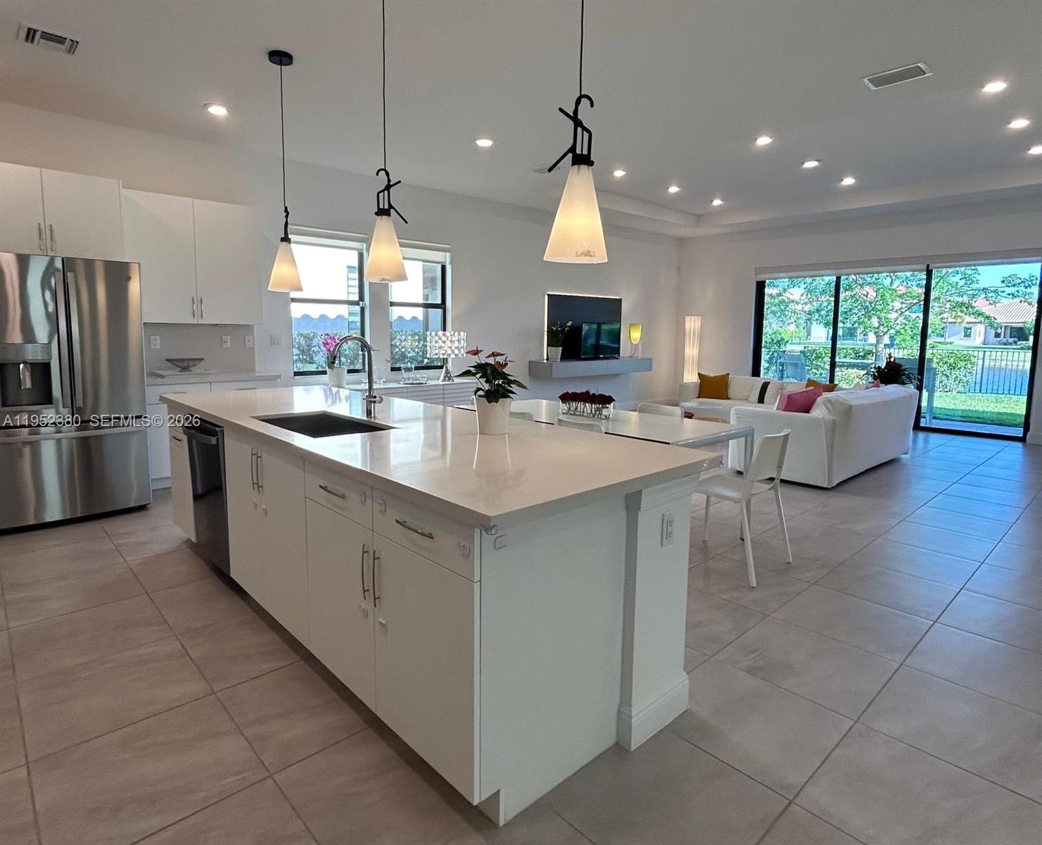 PARKLAND BAY - Residential