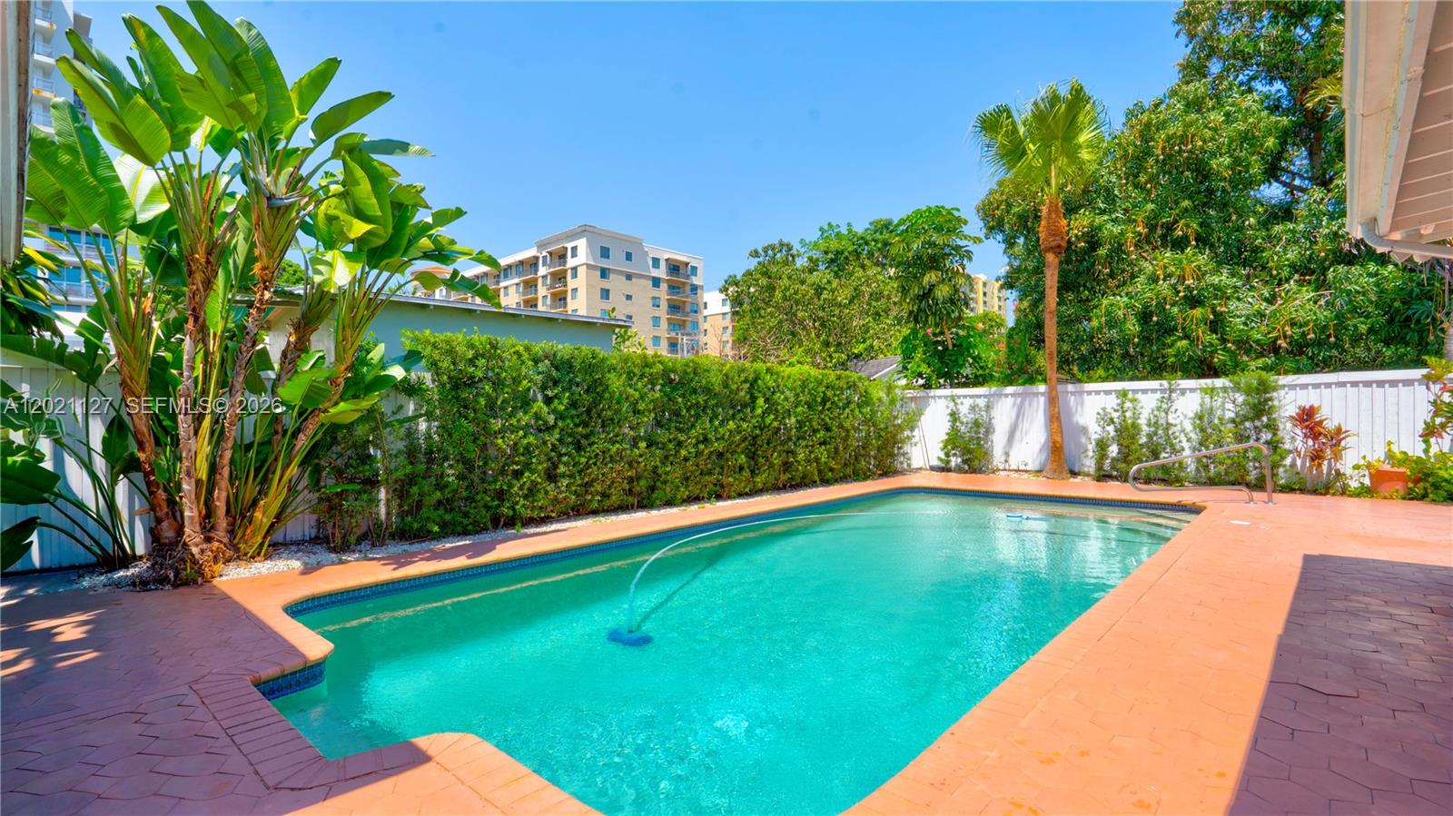 AMND PLAT OF MIAMI SUB UR - Residential Income