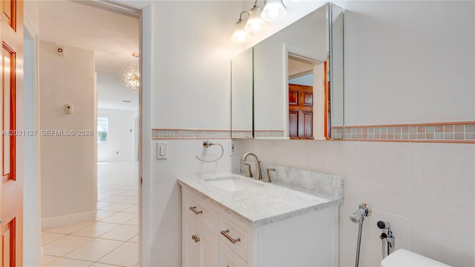 AMND PLAT OF MIAMI SUB UR - Residential Income