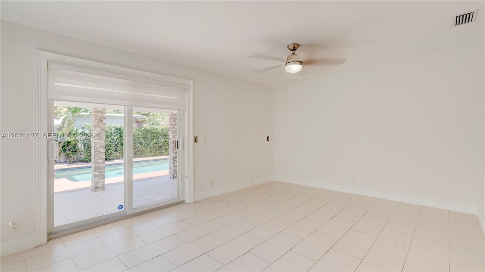 AMND PLAT OF MIAMI SUB UR - Residential Income