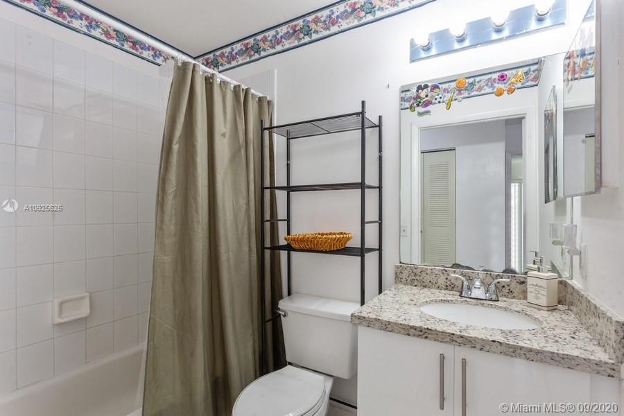 VILLAS AT BRISTOL PARK CO - Residential