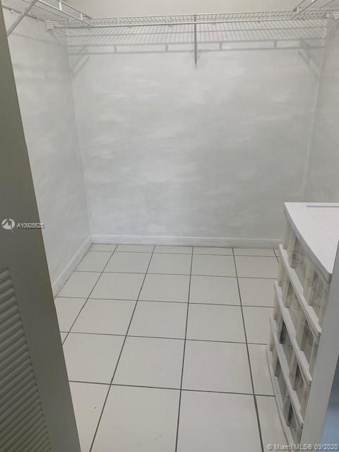 VILLAS AT BRISTOL PARK CO - Residential