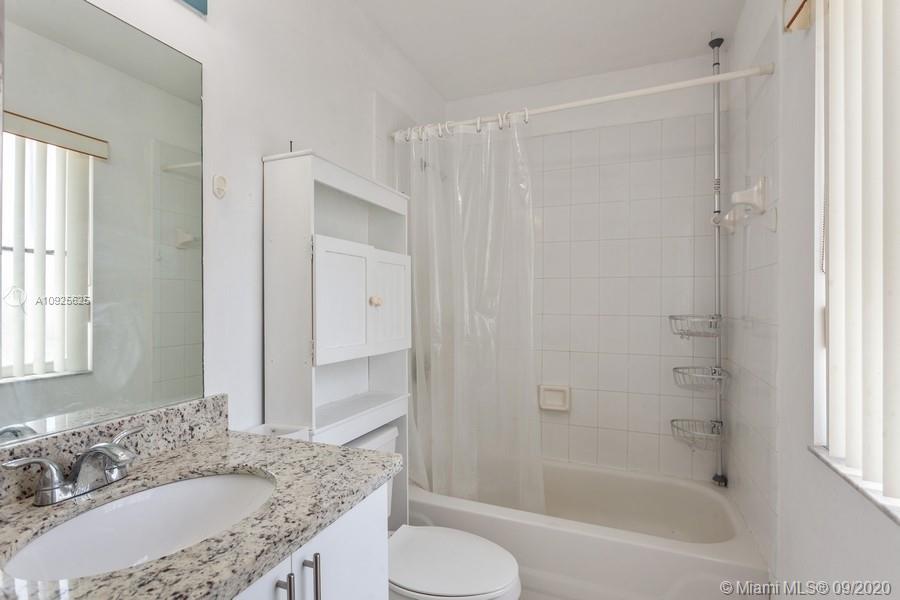 VILLAS AT BRISTOL PARK CO - Residential