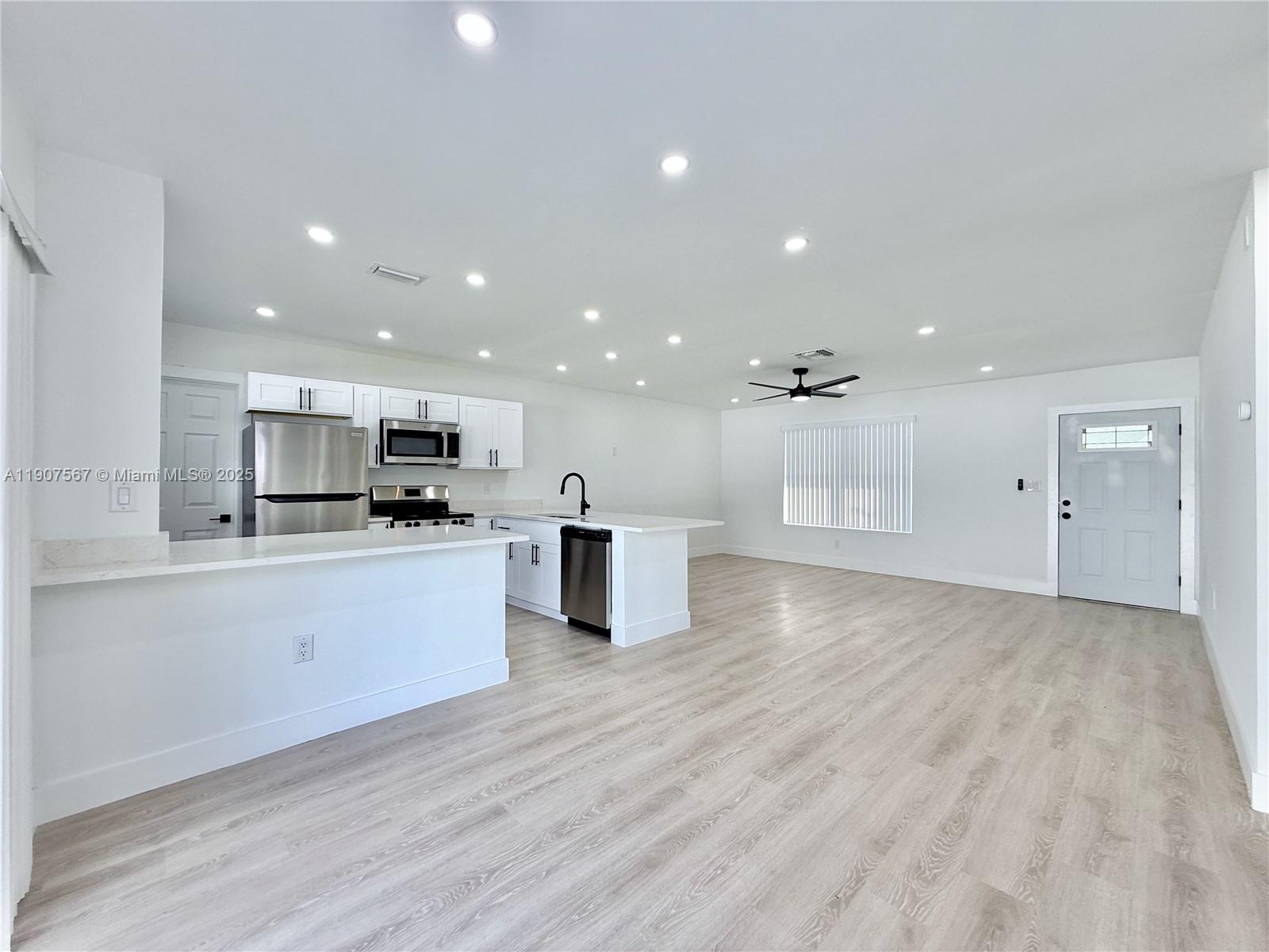 TROPICANA PARK HOMES - Residential