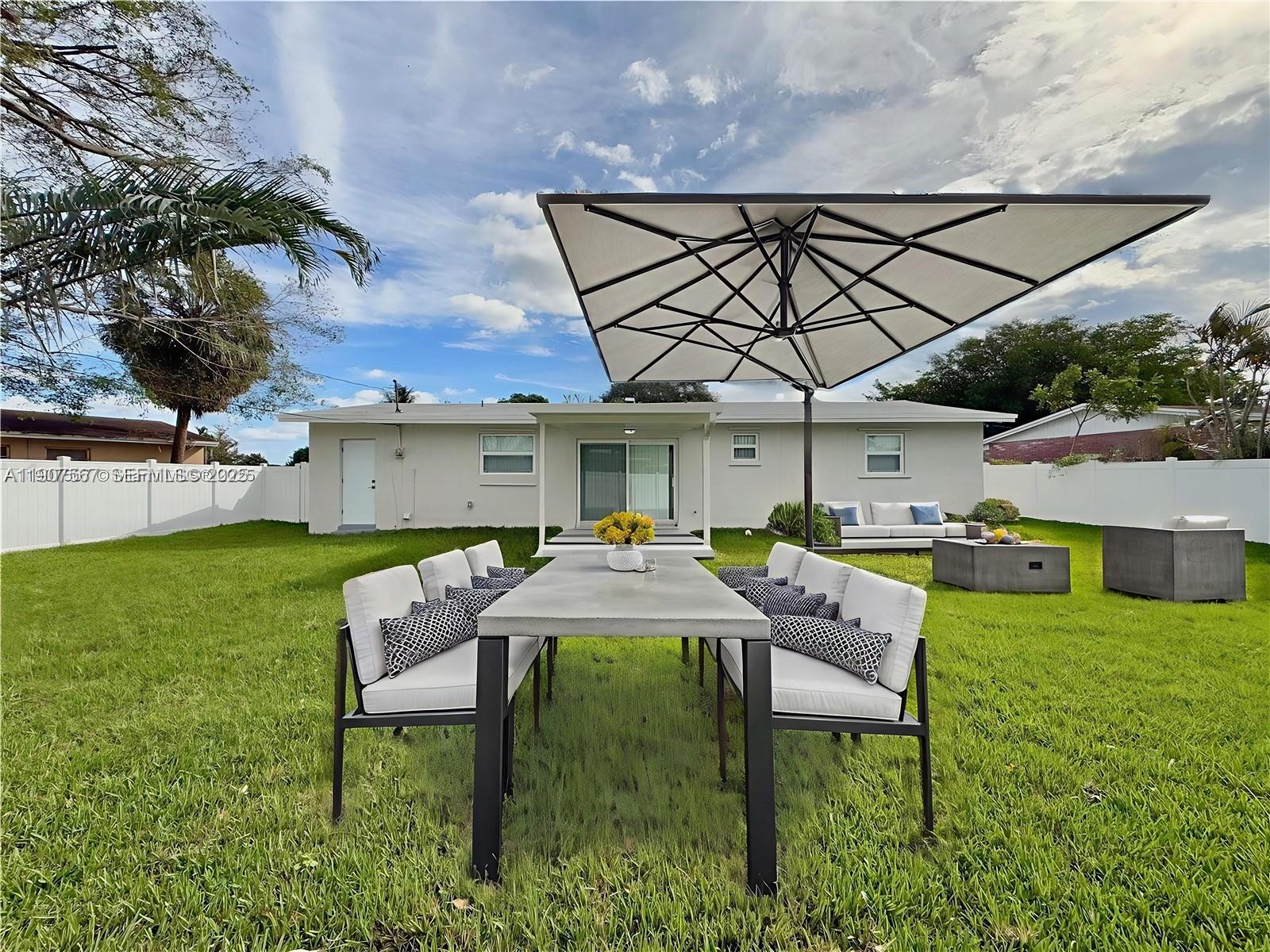 TROPICANA PARK HOMES - Residential