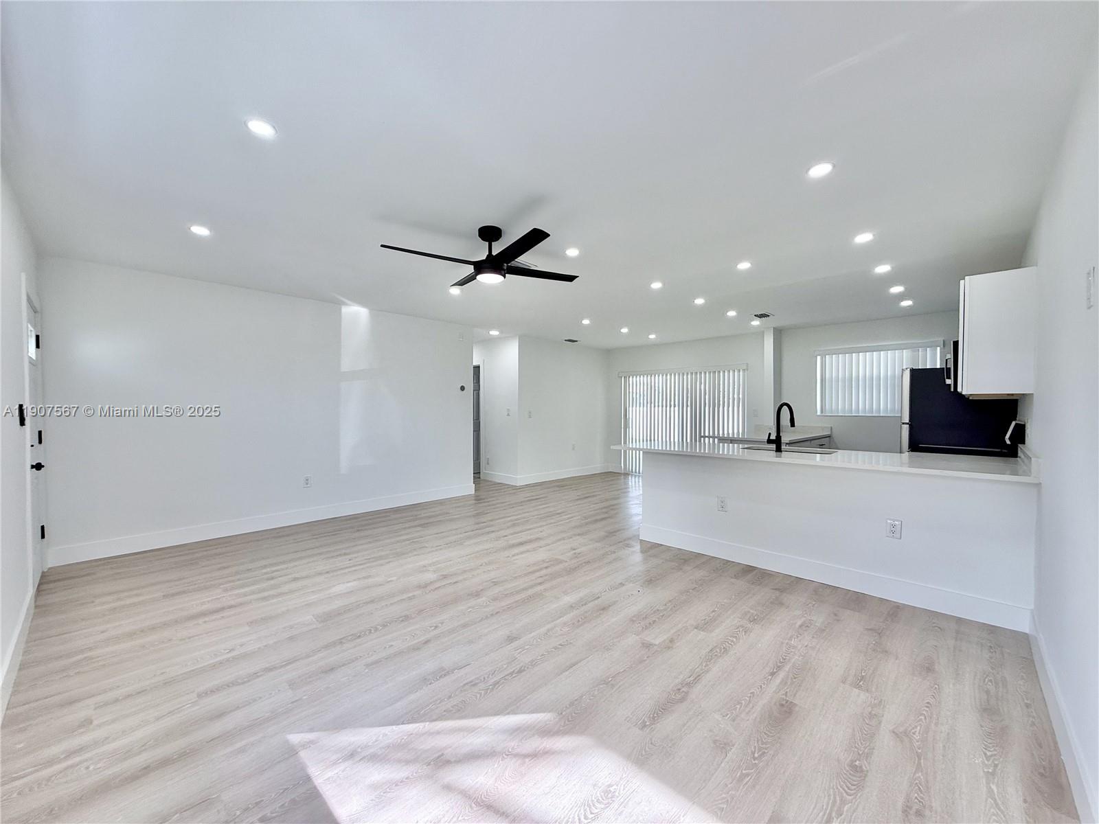 TROPICANA PARK HOMES - Residential