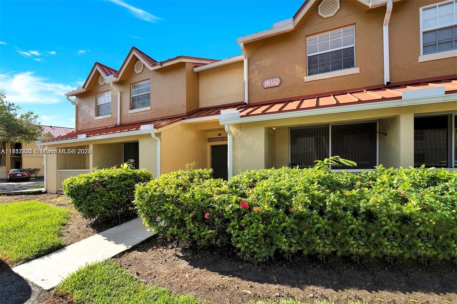LA HACIENDA COUNTRY CLUB - Residential