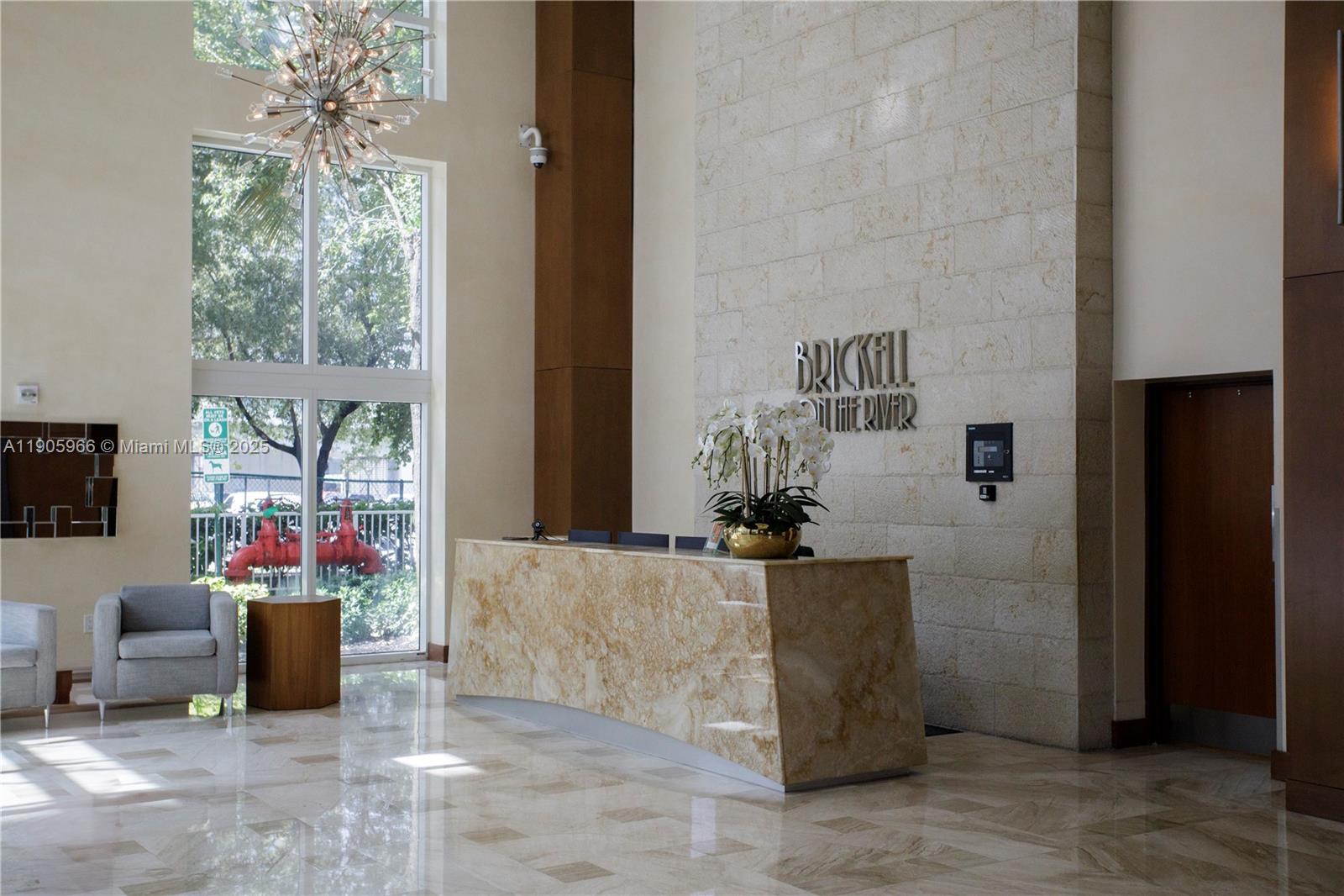 BRICKELL ON THE RIVER N T - Residential