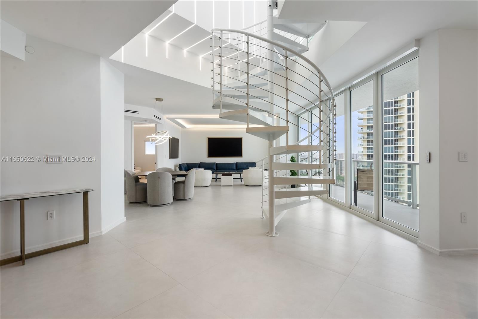 OCEANIA III CONDO - Residential