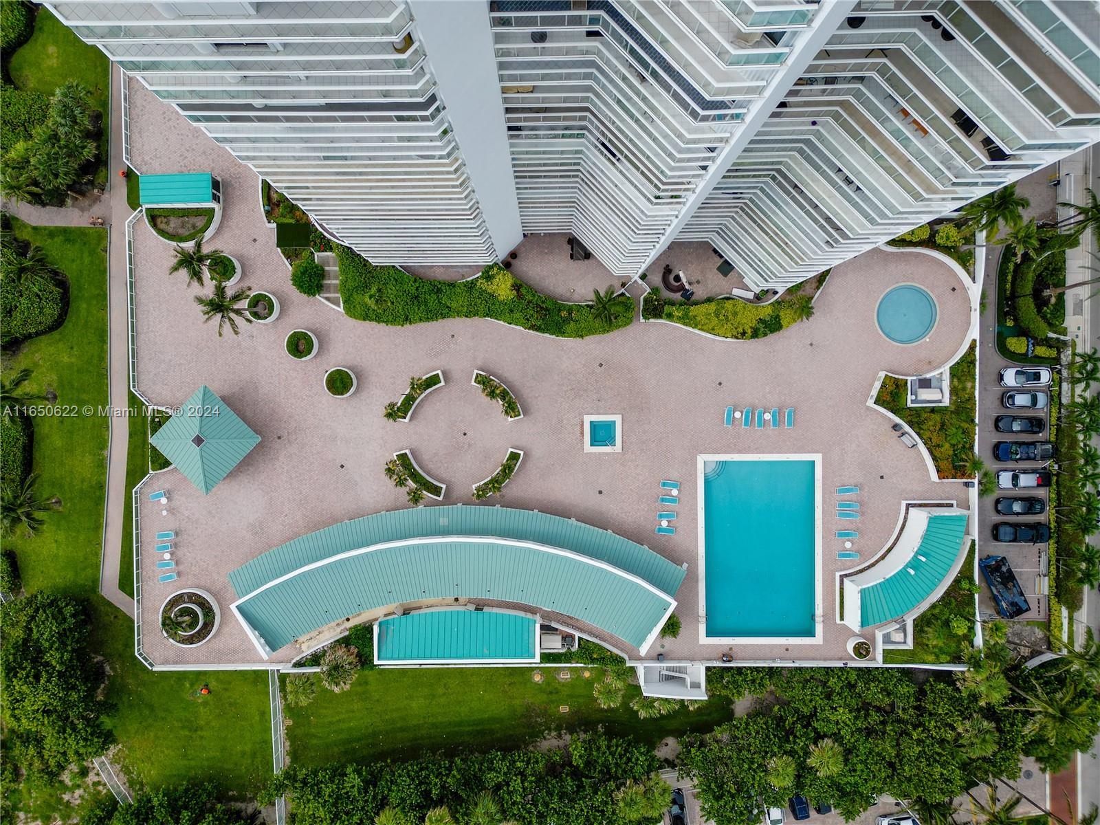 OCEANIA III CONDO - Residential