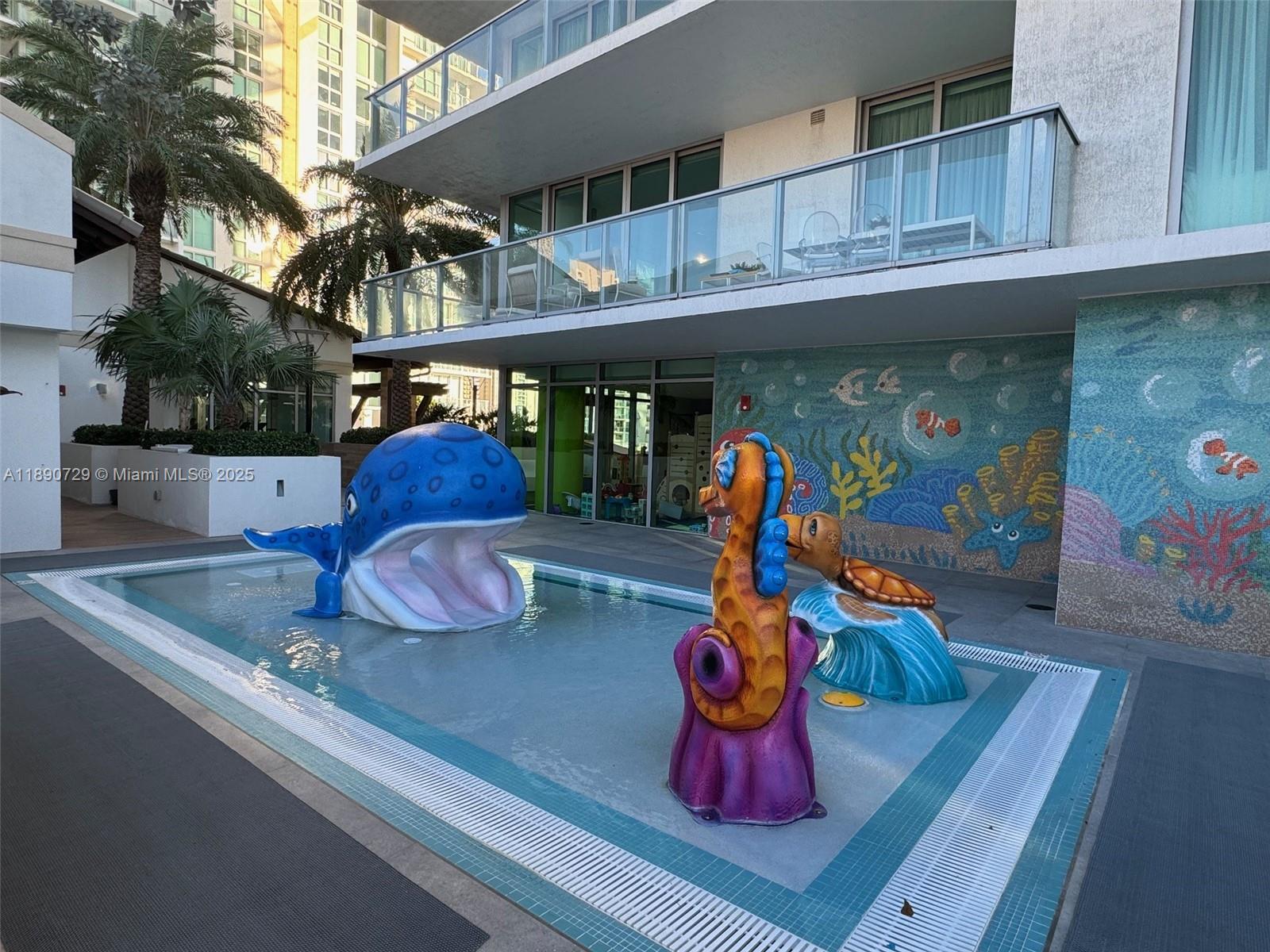 PARQUE TOWERS CONDO - Residential