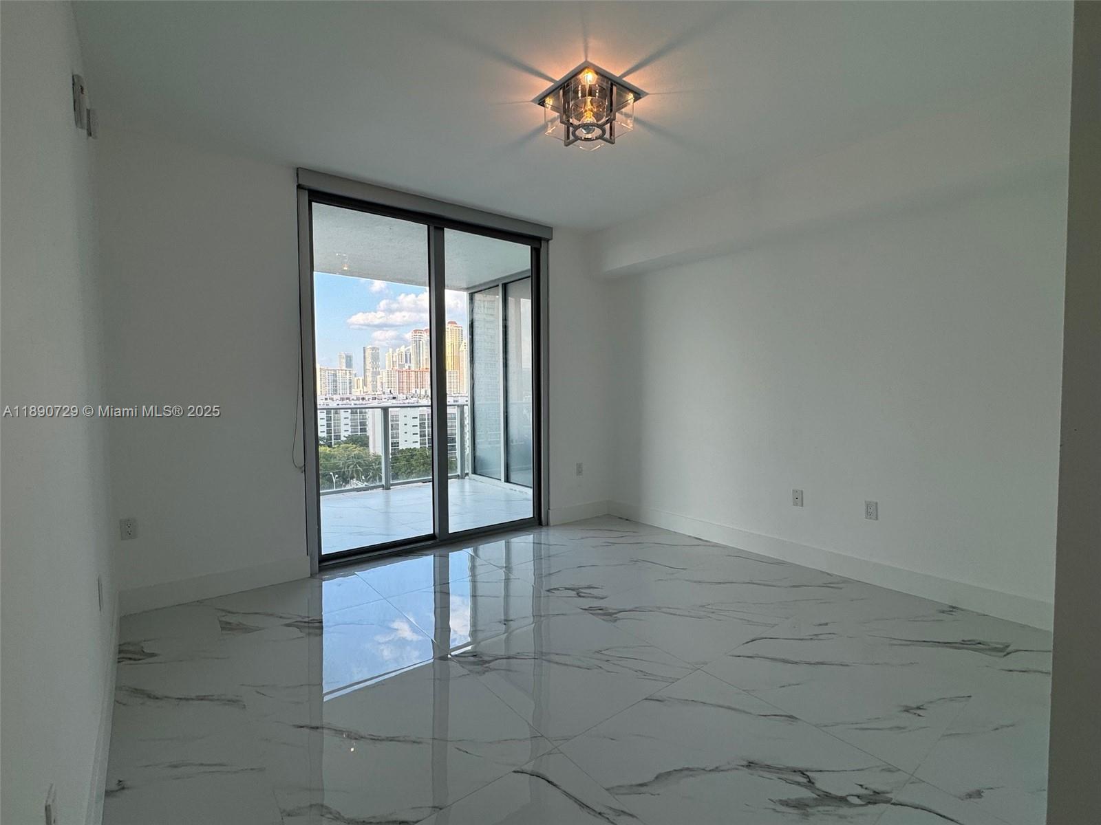 PARQUE TOWERS CONDO - Residential
