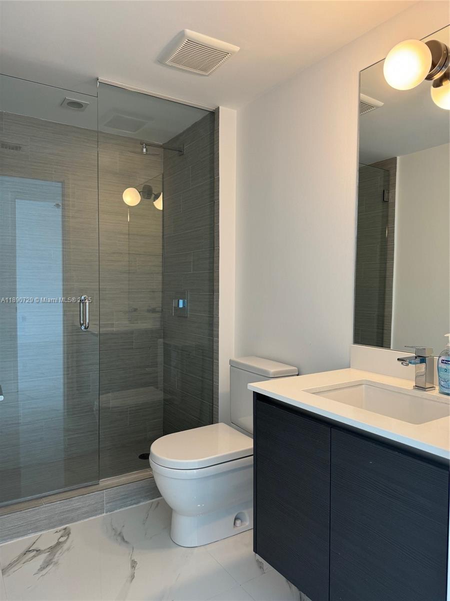 PARQUE TOWERS CONDO - Residential
