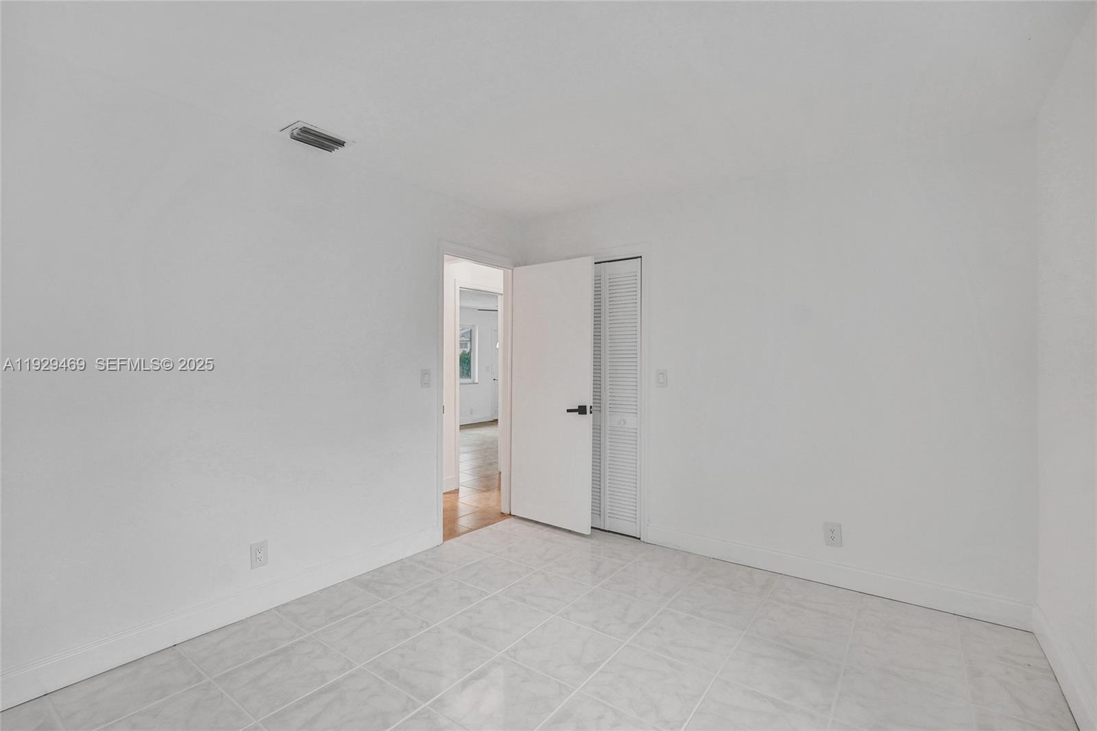 CORAL RIDGE ISLES - Residential Income