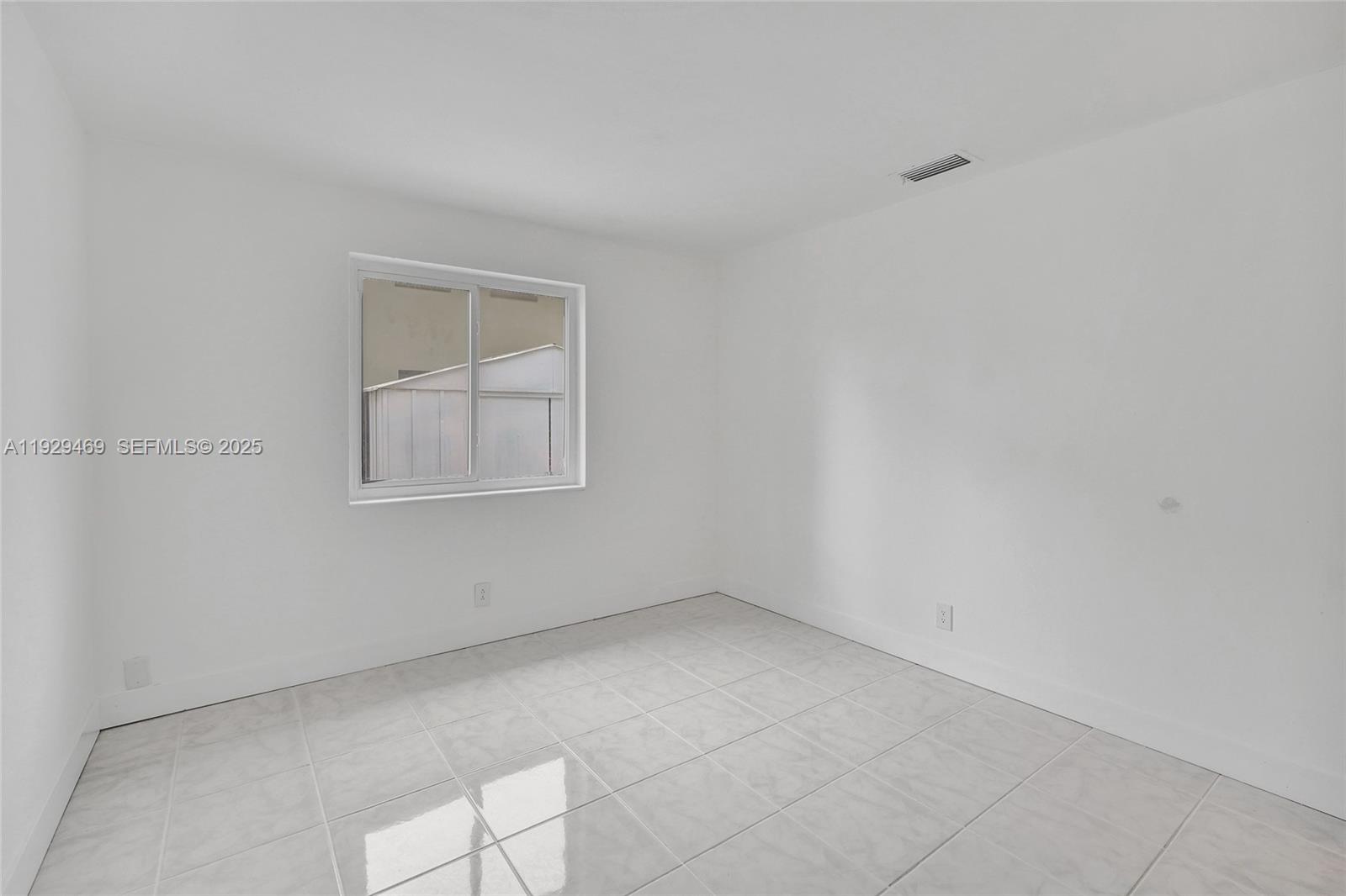 CORAL RIDGE ISLES - Residential Income