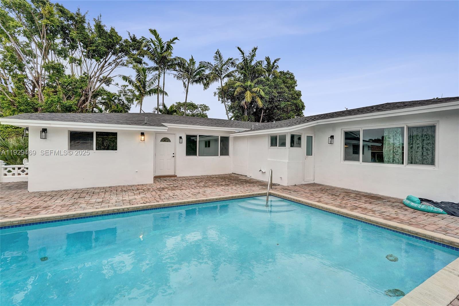 CORAL RIDGE ISLES - Residential Income