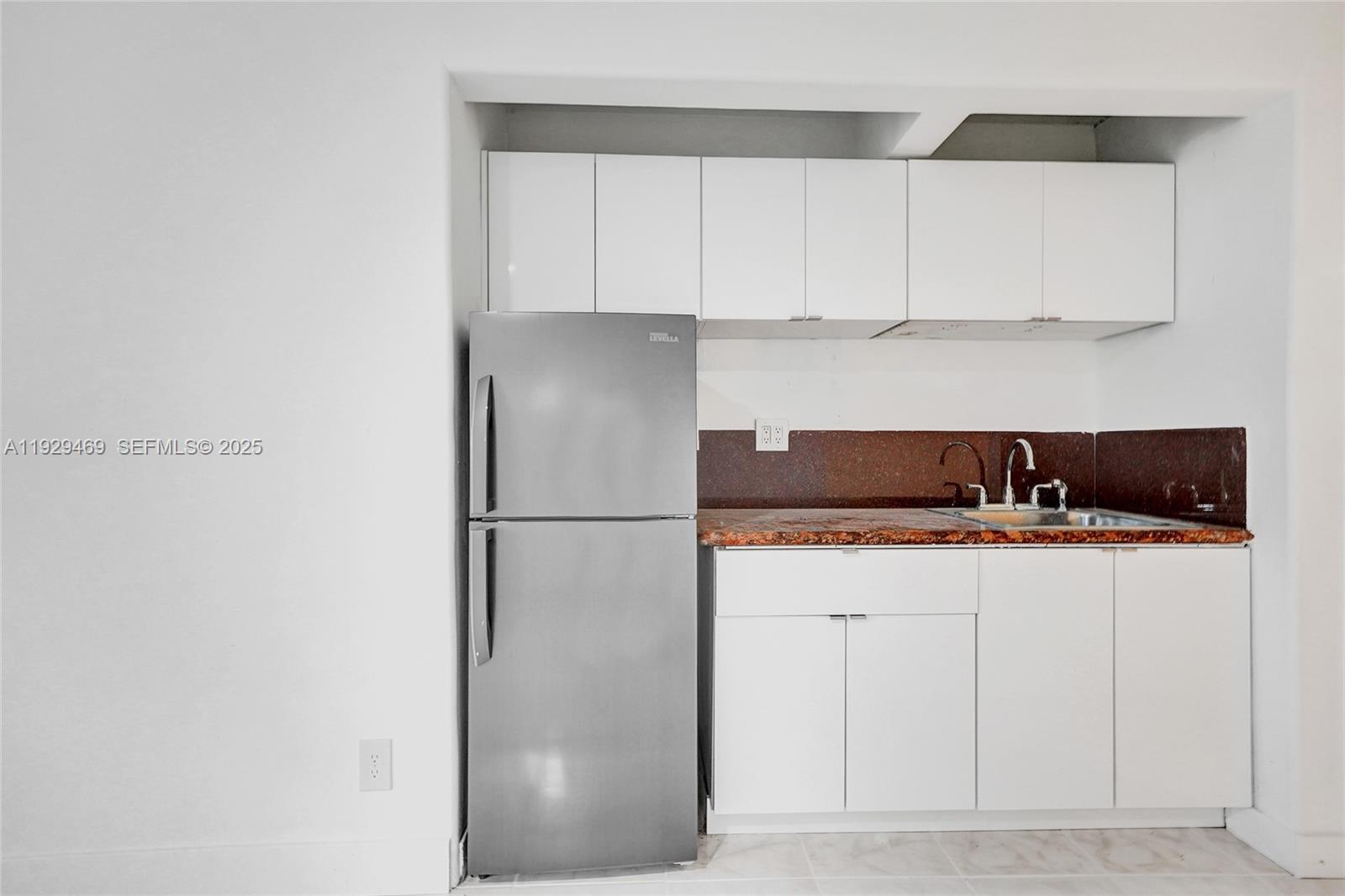 CORAL RIDGE ISLES - Residential Income