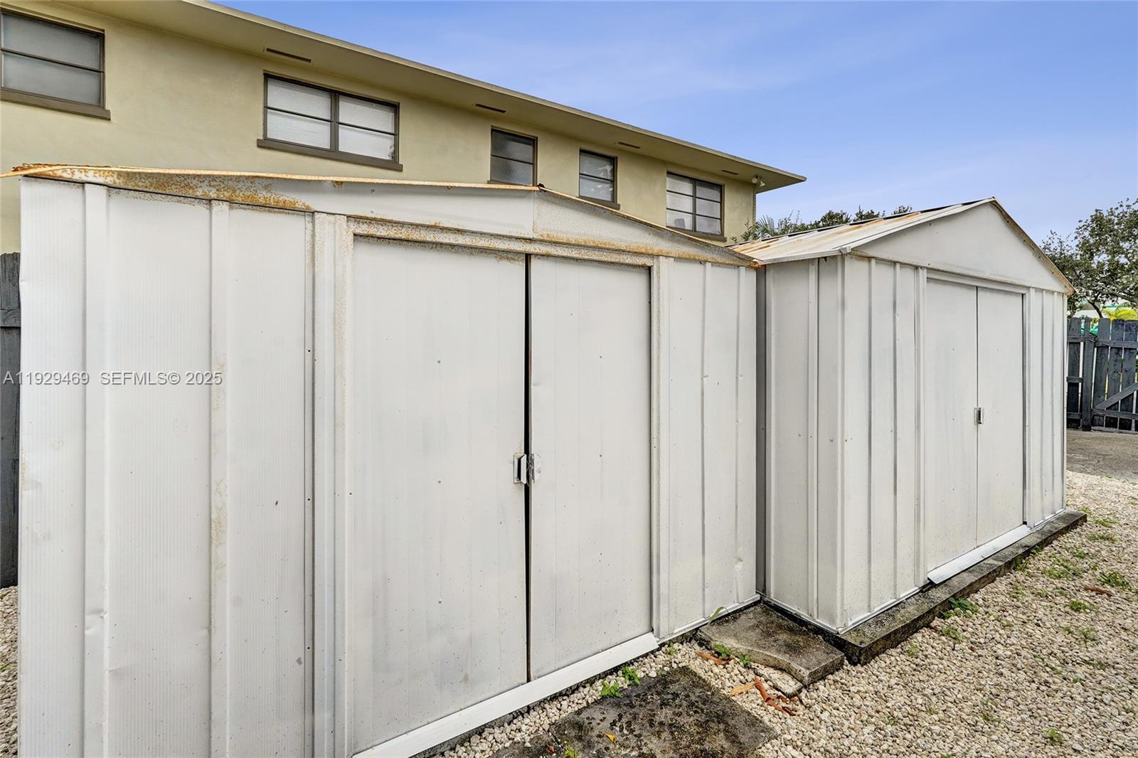 CORAL RIDGE ISLES - Residential Income