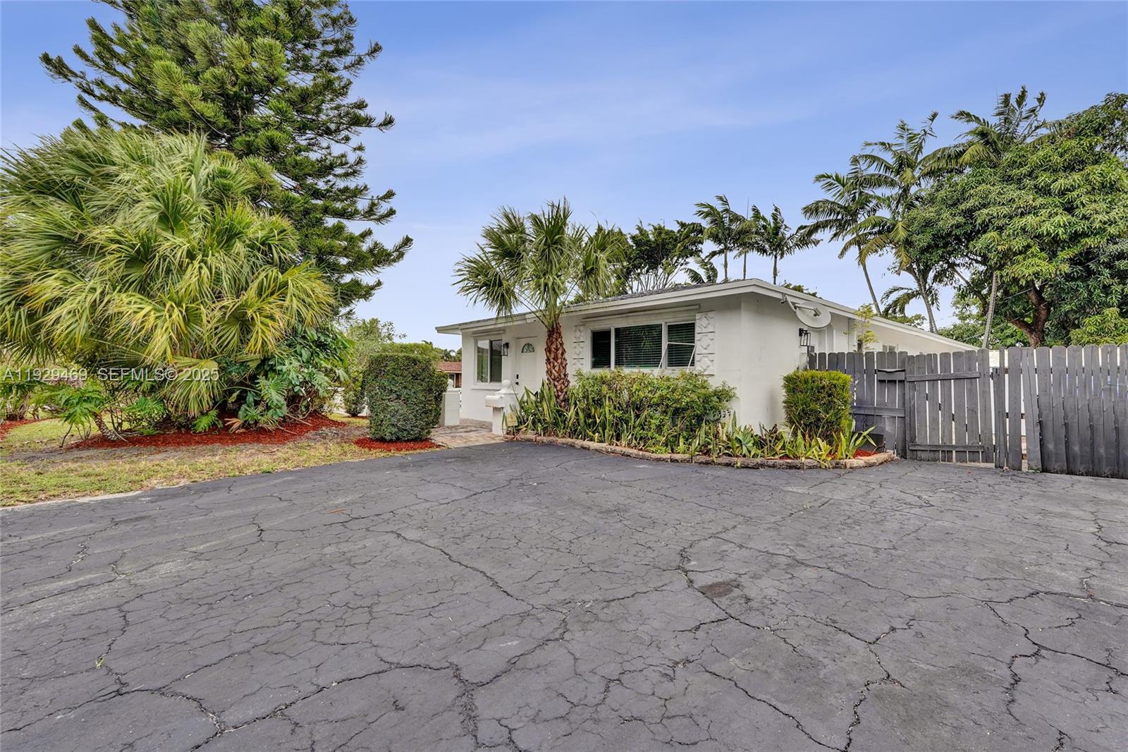 CORAL RIDGE ISLES - Residential Income