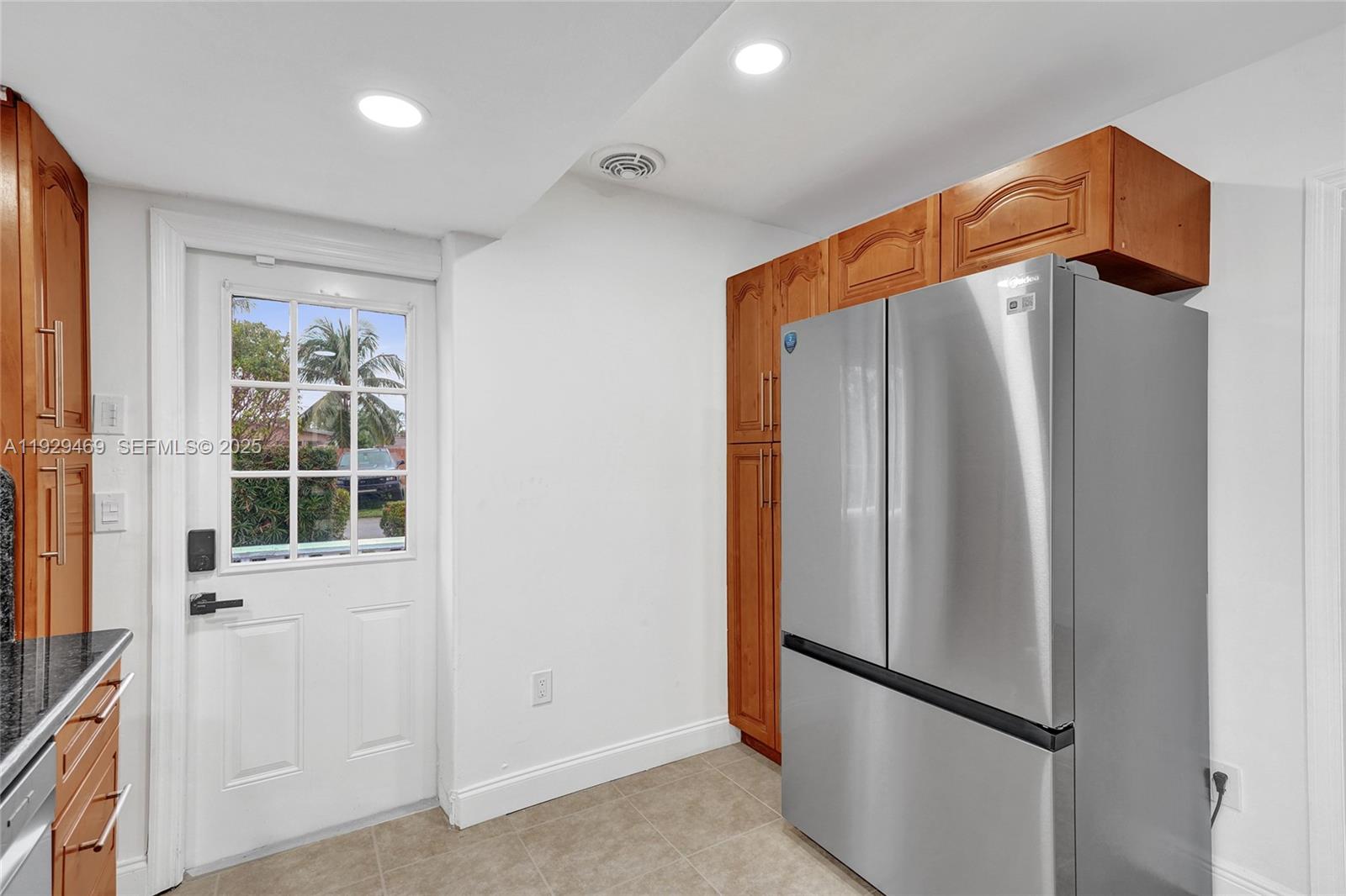 CORAL RIDGE ISLES - Residential Income