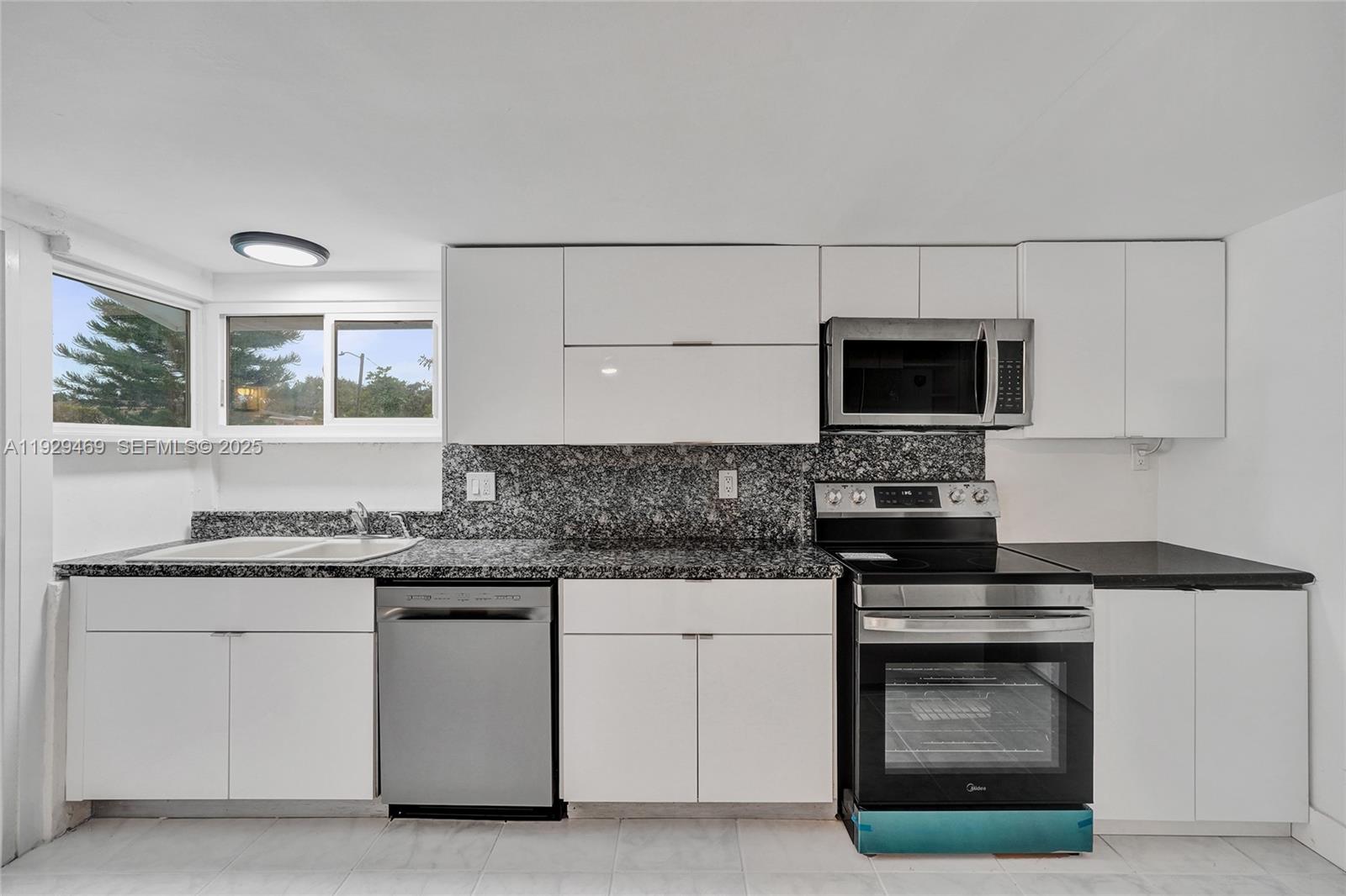 CORAL RIDGE ISLES - Residential Income