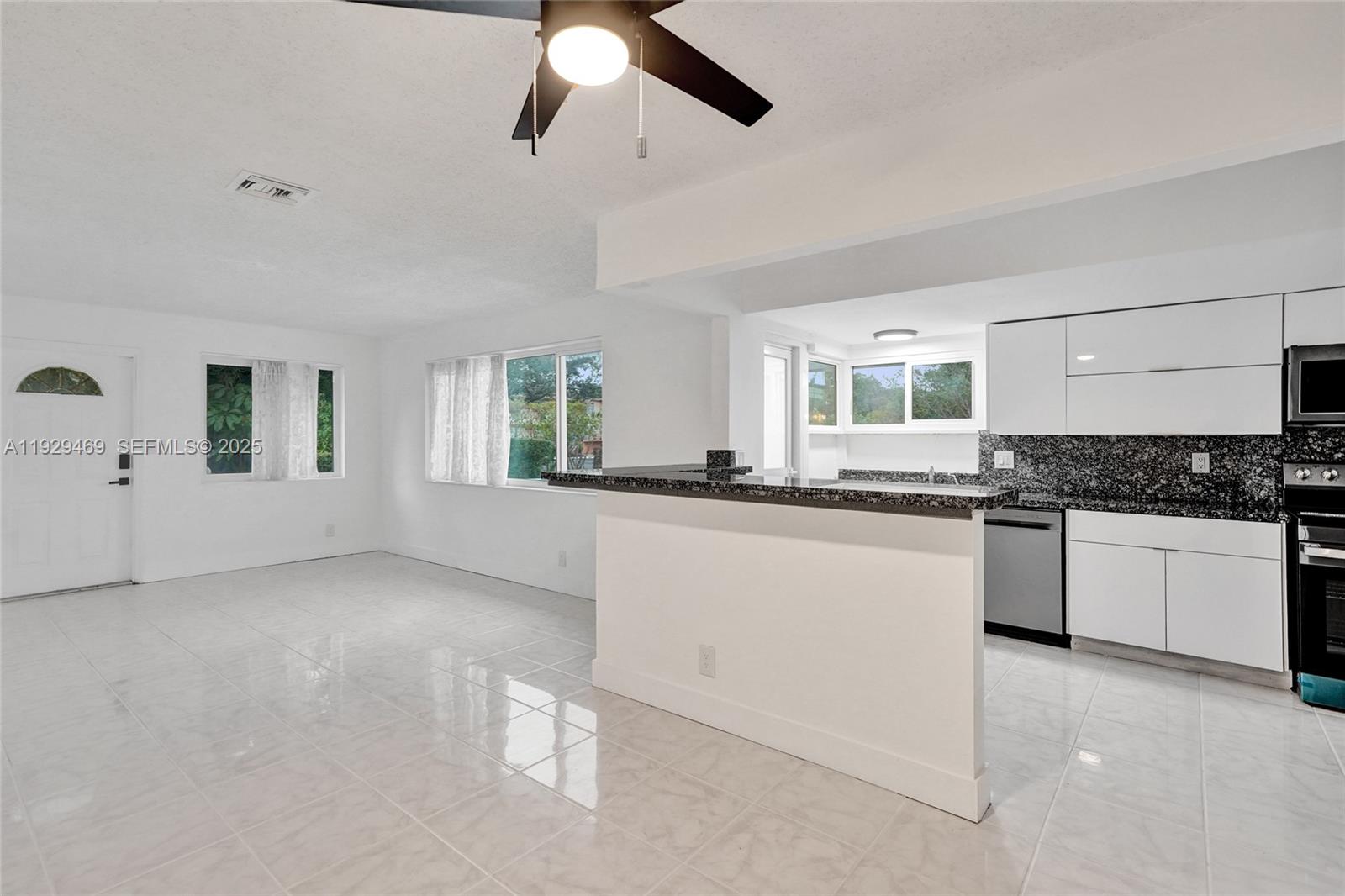 CORAL RIDGE ISLES - Residential Income