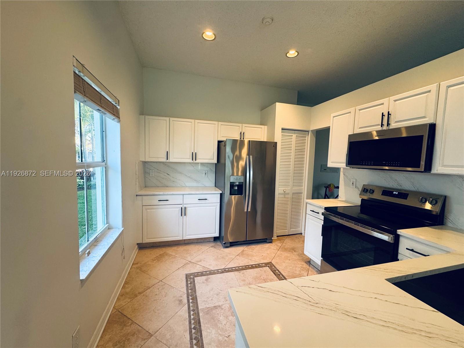 THE MEADOWS - Residential Lease