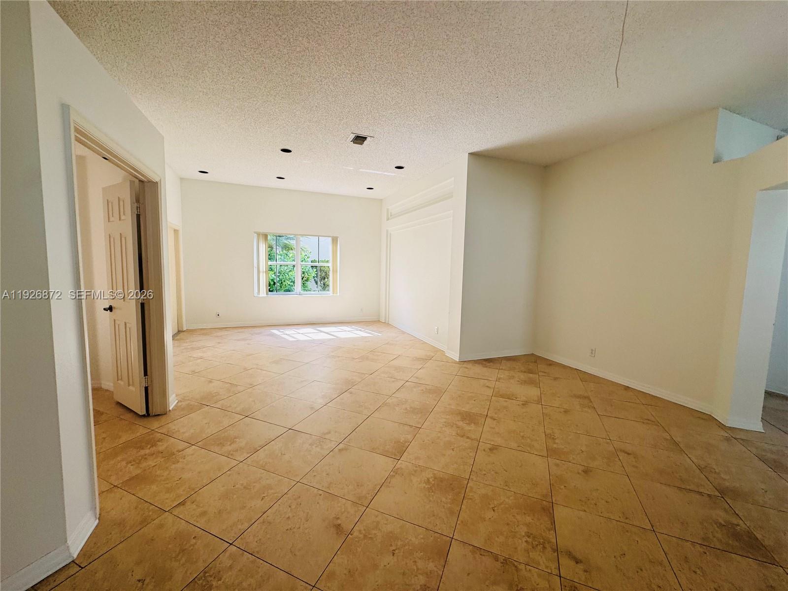 THE MEADOWS - Residential Lease