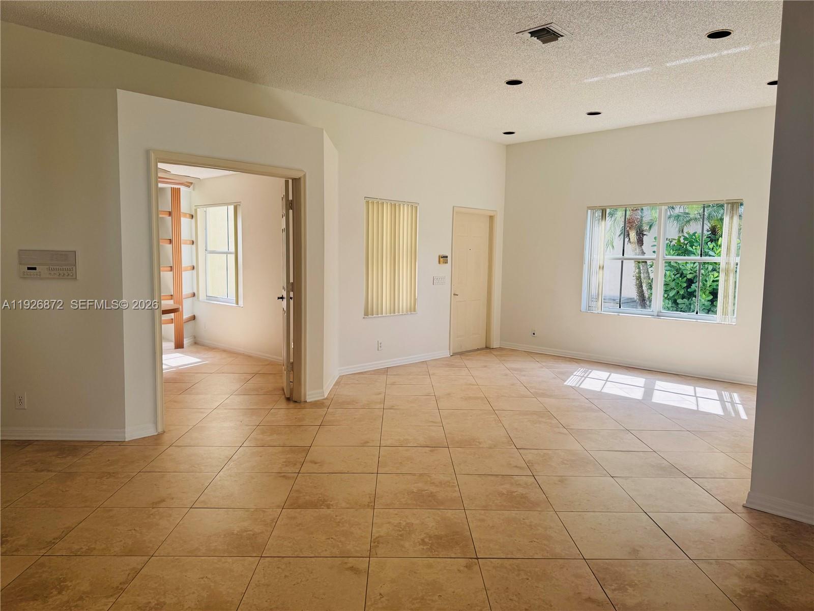 THE MEADOWS - Residential Lease