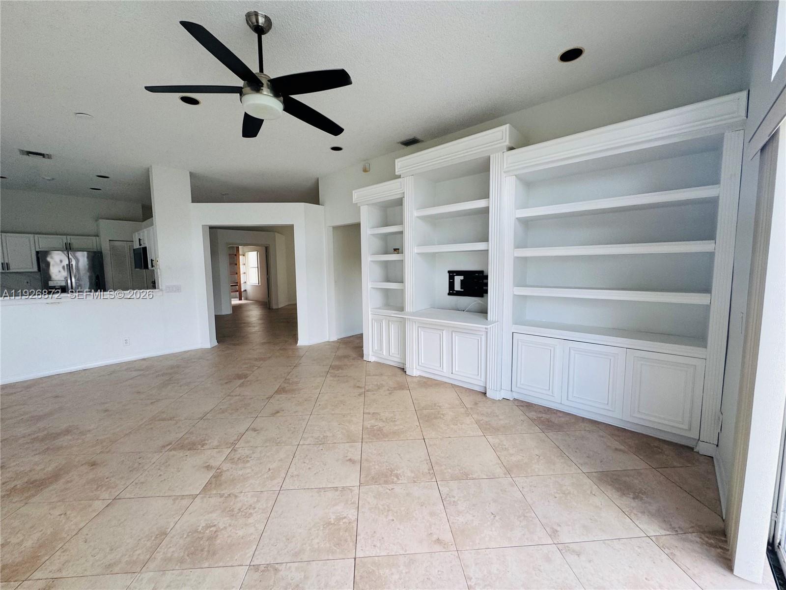 THE MEADOWS - Residential Lease