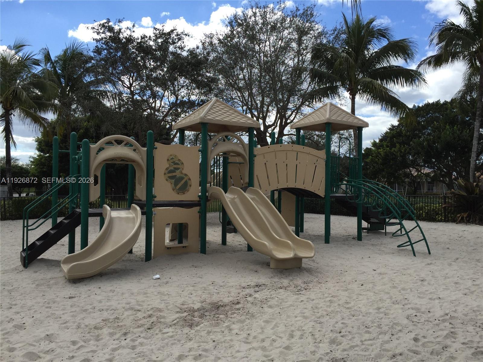 THE MEADOWS - Residential Lease