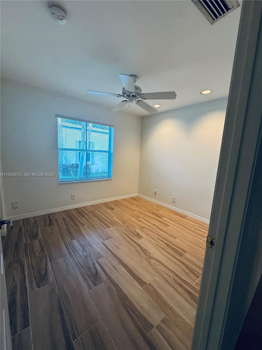 THE MEADOWS - Residential Lease