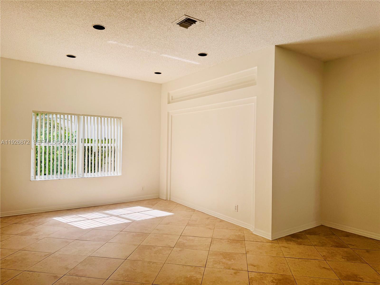 THE MEADOWS - Residential Lease