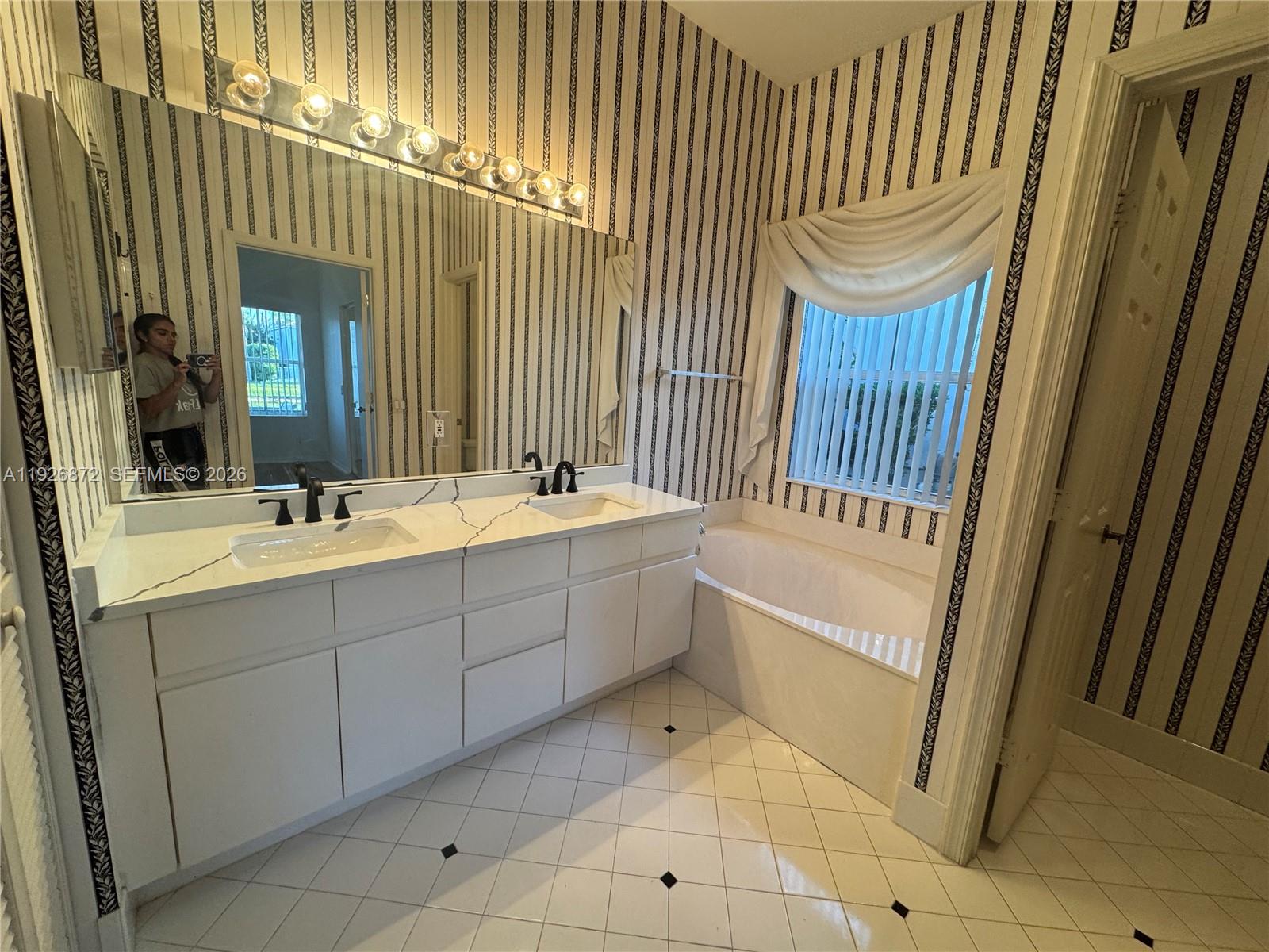 THE MEADOWS - Residential Lease