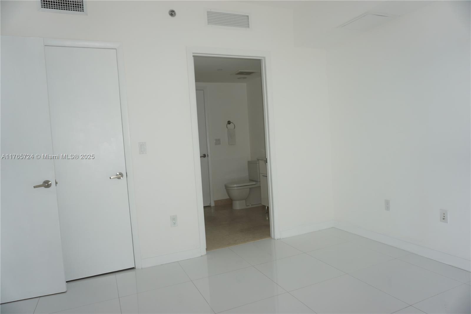 475 BRICKELL AVE. 4709